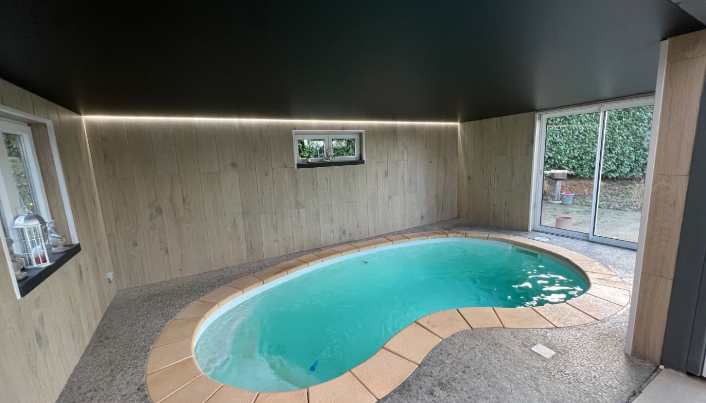 Piscine noir mat .jpeg