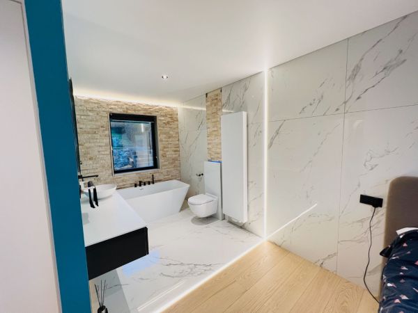 Plafond tendu LED périphériques