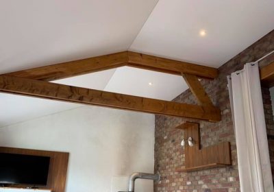 Plafond tendu et transformation de charpente