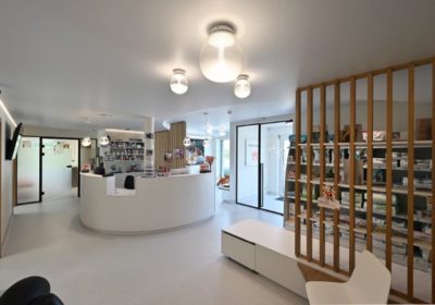 Plafond tendu d'un cabinet vétérinaire - Cabinet vétérinaire