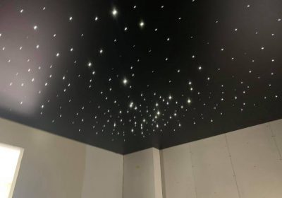 Plafond tendu effet nuit étoilée
