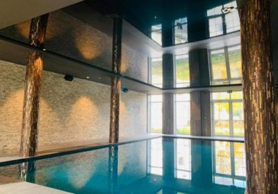 Installation d’un plafond tendu acoustique