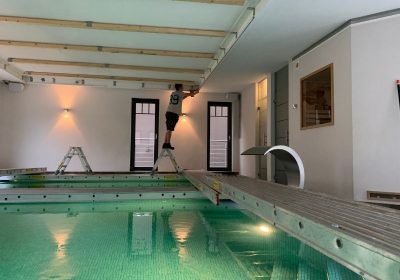 Plafond tendu - Travaux dans une piscine